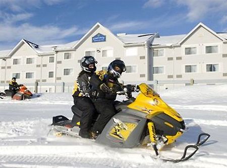 Quality Inn & Suites Батърст Екстериор снимка