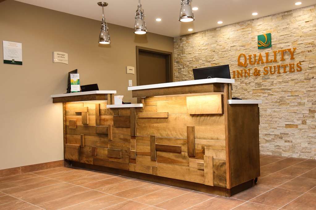 Quality Inn & Suites Батърст Интериор снимка