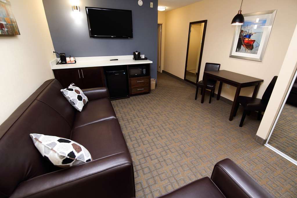 Quality Inn & Suites Батърст Стая снимка