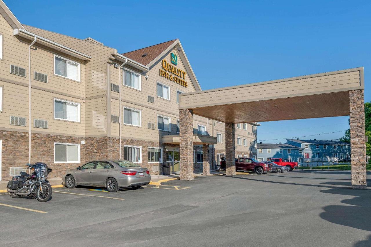 Quality Inn & Suites Батърст Екстериор снимка